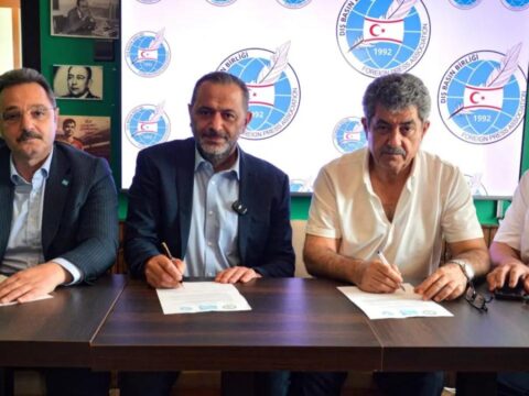 Kktc dis basin birligi timbir ve tdgf arasinda is birligi protokolu imzalandi RLhiEiJE
