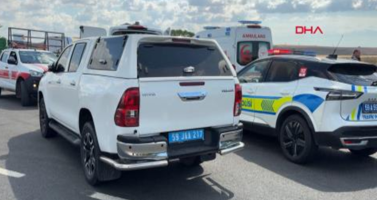 Lastik degistirirken devrilen romorkun altinda kalip oldu rPJ13O6E